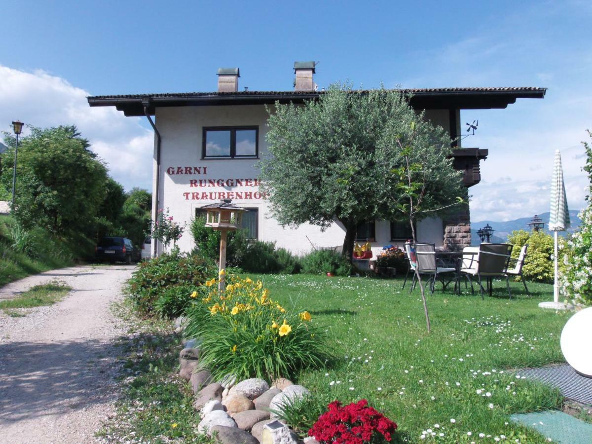 Garni Runggner Traubenhof Hotel Termeno Luaran gambar
